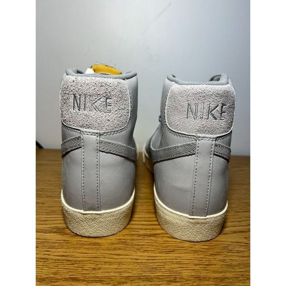 Nike Blazer Mid '77 Premium Grey Fog DO9787-001 Men's Sneakers Size 12 - Picture 5 of 7